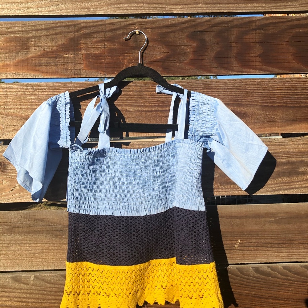 ***SOLD***Crop top blouse